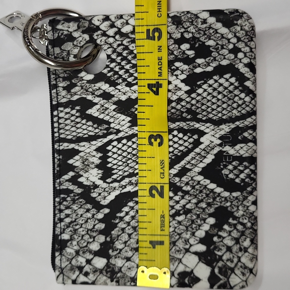 NWOT O Venture Silicone Zip Pouch ~ Matches Keyring Bracelet Sold Seperately - Picture 5 of 7